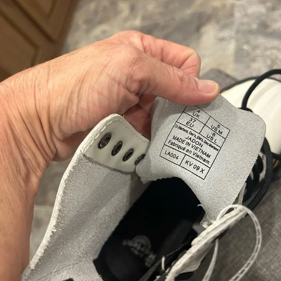 Dr. Martens Jadon Women Size 6 White Smooth Leather Platform Boots NEW Mens 5 - Picture 3 of 5